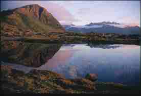 ph_07_Mont_Hoven_soleil_minuit.jpg (3129 octets)